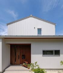 注文住宅 三角屋根の白い家 三角屋根 白い家 モダンハウス