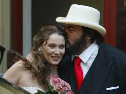 Nicoletta e alberto, infatti, si sono conosciuti di. Nicoletta Mantovani Pavarotti Quando Mi Ammalai Fu Grandissimo Corriere It