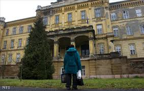 A budapesti szent jános kórház felújítására akkor is szükség van, ha nem ott alakítják ki az új budai kórházat. Index Belfold Mar Bezart Korhazakat Probalhatnak Eladni