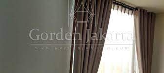 Ini karena jendela memiliki fungsi yang penting dalam sebuah rumah, yaitu sebagai ventilasi udara yang masuk. Model Gorden Jendela Rumah Minimalis Di Apartemen Rasuna Gorden Jakarta