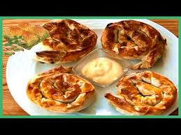 Jamie oliver, london, united kingdom. Schnelle Spinat Filoteig Rolle Rezept Youtube