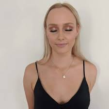 Prue Conway Makeup Artist (@prueconwaymakeup) • Instagram photos and videos