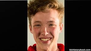 Benjamin Beatty's Instagram, Twitter & Facebook