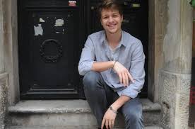 🤩 üstelik ilk konuğumuz burak yörük! Burak Yoruk Sarisinlik Sektorde Rolleri Kisitliyor