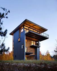 Tower House: Sustainable Retreat by Prentiss Balance Wickline Architects