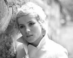 Sarah Brendel's Instagram, Twitter & Facebook