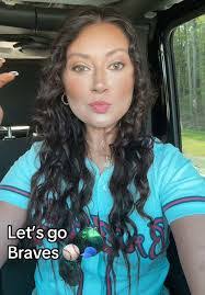 Brittany Charboneau's Instagram, Twitter & Facebook