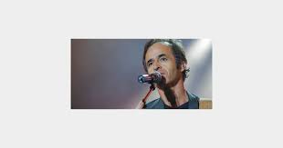 En 2001, le couple se. Nathalie Thu Huong Lagier Mariage Jean Jacques Goldman Qui Est Sa Discrete Compagne Youtube Bau Cuka