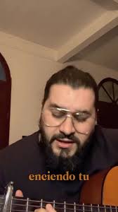 Estoy experimentando un poco con mi voz para hacer nuevas canciones. Esta  salió hace unos días.🫶🏼