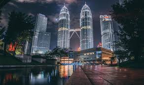 The petronas twin towers in kuala lumpur, malaysia, is among the top 10 tallest buildings in the world. Petronas Twin Towers Malaysia 11 Great Spots For Photography