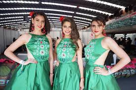 Made by grid girls this page is dedicated to all grid girls out there and everybody who loves us! Las Heineken Grid Girls Mexico Grand Prix Facebook