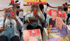 Find the perfect mara venier stock photos and editorial news pictures from getty images. Mara Venier Dal Parrucchiere Legge Oggi Con Lei In Copertina Video Video