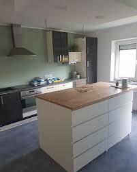 Doityouself Kucheninsel Aus 4 Malm Kommoden Malm Kommode Kuche Mit Insel Kucheninsel Ikea