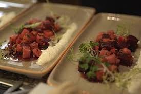 Chefkoch Rezept In Whisky Marinierter Und Lauwarm Geraucherter Heilbutt Auf Salat Von Roter Bete Boskoop Und Sellerie Im Lebensmittel Essen Heilbutt Rezepte