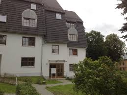 Rodewisch liegt im kreis vogtlandkreis und ist in 3 stadtteile untergliedert. 2 Zimmer Wohnung Zu Vermieten Rutzengruner Strasse 12a 08228 Rodewisch Vogtlandkreis Mapio Net