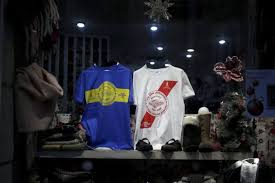 Commebol, iki takım arasındaki final rövanş maçının i̇spanya'nın başkenti madrid'de bulunan santiago bernabeu. Copa Libertadores Boca Juniors Vs River Plate Weird Santiago Bernabeu Final To End All Finals