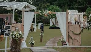 337 likes · 49 talking about this · 6,480 were here. 7 Tempat Resepsi Pernikahan Outdoor Di Bandung Blog Hotel Bobobox Indonesia