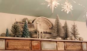 christmas decorating above kitchen
