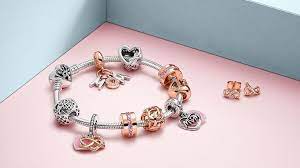 From elegant to contemporary, our bracelet styles include bangles, classic snake chains, leather, and more. Pandora Store Giessen Bid Seltersweg Giessen E V