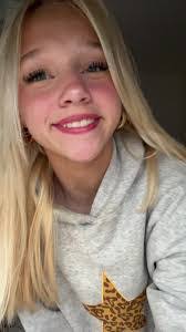 Hallie Carey's Instagram, Twitter & Facebook