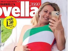 Giorgia meloni (born 15 january 1977) is an italian journalist and politician who is leader of brothers of italy, a national conservative party in italy. Giorgia Meloni In Copertina Con Il Costume Tricolore Corriere It