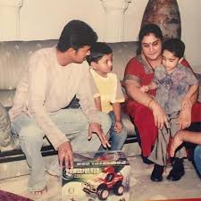 Vanitha vijayakumar's brother, arun vijay. Bigg Boss Tamil 3 Fame Vanitha Vijayakumar Shares Throwback Photos With Thalapathy Vijay On Her Son S Birthday Pinkvilla