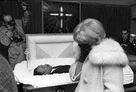 Martin Luther King Jr January 15 1929 April 4 1968 Dr Martin Luther King Jr Martin Luther King Family Dr Martin Luther King