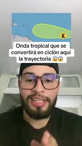 Se forma onda tropical desde las afueras de África y va para repdom #r...