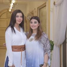 After getting a notification on her smart watch about a dinner date with another couple, a woman quickly asks alexa to start her buick encore gx. Javeria Saud Hosted Surprise Dinner Party At Her House For Nida Yasir Showbiz Pakistan