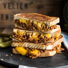 Sloppy Joe Gegrilltes Sandwich Mit Hack Cheddar Rezept Rezepte Grill Sandwich Amerikanisches Essen