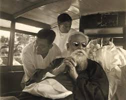 Rabindranath tagore fras (/rəˈbɪndrənɑːt tæˈɡɔːr/ (listen); 159 Years Of Rabindranath Tagore A Look At His Love For The Hills Times Of India Travel