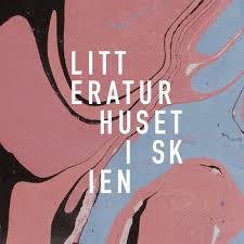 Toppblogger postet bilde av babyen sin med krystaller på kroppen og reklamerte for en butikk som selger drømmen om vibrerende, helende, energigivende og helsebringende steiner. Om Litteraturhuset I Skien