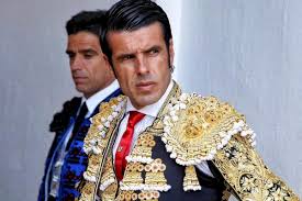 El Ateneo distingue a Emilio de Justo con el 'Premio Taurino Enrique Mora  Gillén 2022'