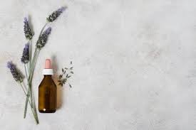 طريقة استخدام زيت اللافندر للشعر لحل جميع مشاكله Glass Bottles Lavender Glass