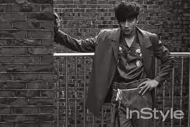 Despite this facade, he's unhappy. Lee Kwang Soo Talks About How Running Man And Dear My Friends Hugely Impacted Him Soompi