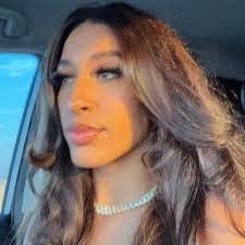 Savanna Tanner's Instagram, Twitter & Facebook