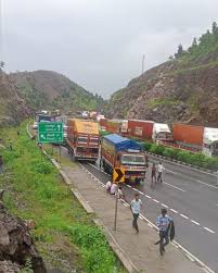 Traffic jam on Udaipur – Shamlaji ...