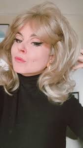 Had to try this hair moment on! It’s giving 60s/90s with a lil sprinkle of  @sabrinacarpenter 🫶🏻💕, This is listed , Email with enquires ,  #hair#hairstylist#mood#sabrinacarpenter#60s#90s#love#volume#ses...