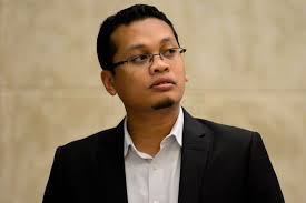 Han ble utnevnt til formann for utvalgskomiteen. Nik Nazmi Bin Nik Ahmad Rayuik