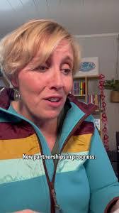 Audrey Cowan's Instagram, Twitter & Facebook