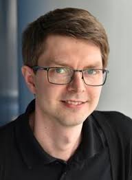 Commoditizing Data Analytics in the Cloud