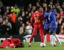 Alisson becker and fabinho are set to return for liverpool's premier league clash with chelsea on thursday night. Liverpool V Chelsea Past Champions League Meetings Daily Mail Online