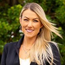 Natasha Banks's Instagram, Twitter & Facebook