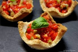 Gli antipasti vegetariani sono particolarmente adatti per dare il via a cene ricche e gustose, in modo tale da alleggerire il pasto iniziando con qualcosa di non troppo grasso e elaborato. Antipasti Veloci 12 Ricette Facili E Gustose Pronte In Pochi Minuti