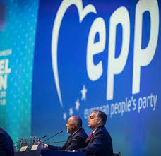 Memorandumot juttatott el orbán viktor a néppárt vezetőinek, amelyben azt írta, a néppárt letért az eredeti útról, a kereszténydemokrata értékek szerinte a néppárt letért eredeti irányvonaláról: Katalin Novak Ich Sehe Eine Ernstzunehmende Rechte Kraft Am Horizont Visegrad Post