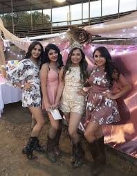 Western Birthday Party Dresses For Adults Pin By Karina On Vaqueras Cute Party Outfits Country Girls Outfits Rodeo Outfits