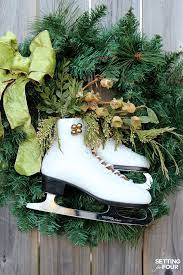 I don't ice skate, but i thought this was a pretty fun idea, so i started this board. Diy Ice Skate Wreath Decor Quick And Easy Setting For Four