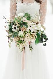 Typically, in season from october to may, they are available in various colours with white one of the most popular varieties. What S In Season Essential Guide To Winter Wedding Flowers