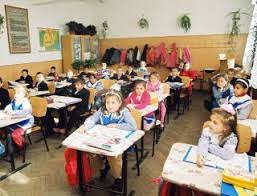 Trimisă pe 27 august 2013. Structura Anului Scolar 2018 2019 Cand Incepe Scoala Cand Sunt VacanÅ£ele Actualitati Arad