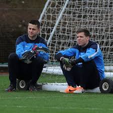 Łukasz fabiański is a polish footballer who plays for english premier league side arsenal and the west ham goalkeeper lukasz fabianski provides injury update as he recovers from a hip surgery. Lukasz Fabianski And Wojciech Szczesny Share Bizarre Story About Their Time Together At Arsenal Football London
